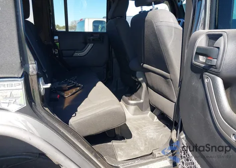 2016 Jeep Wrangler Unlimited Sport z USA, uszkodzony, nr VIN 1C4BJWDG4GL106122